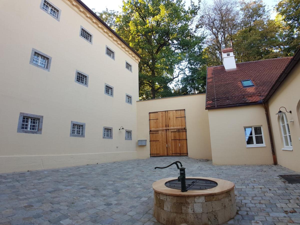 Stadthotel - Das Alte Gefaengnis Браунау-ам-Інн Екстер'єр фото
